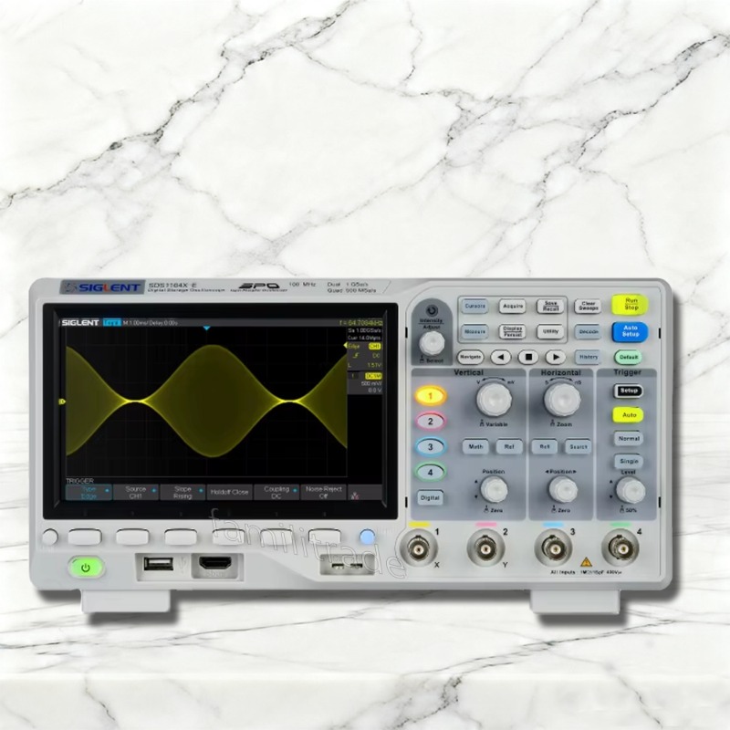 1PC SIGLENT SDS1104X-E 100MHz  - Digital Storage Oscilloscope 100Mhz 4Ch のレビューと価格